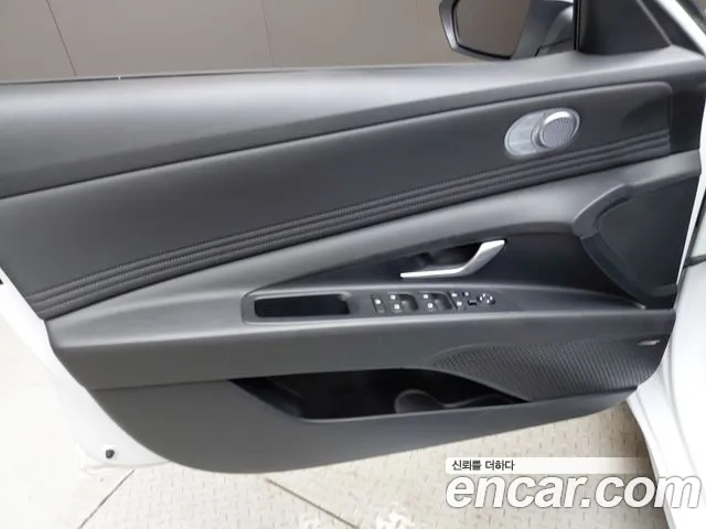 Hyundai AVANTE Inspiration — Фото автомобиля 24