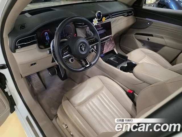 Maserati Grecale — Фото автомобиля 7