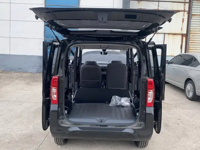 Wuling Zhiguang NEV — Фото автомобиля 22