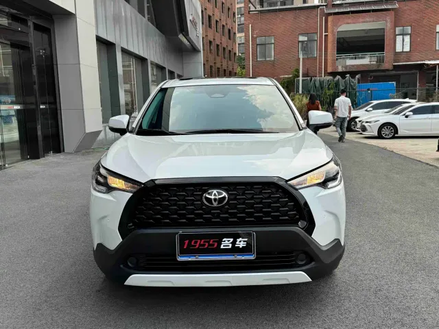 Toyota Corolla Cross — Фото автомобиля 2