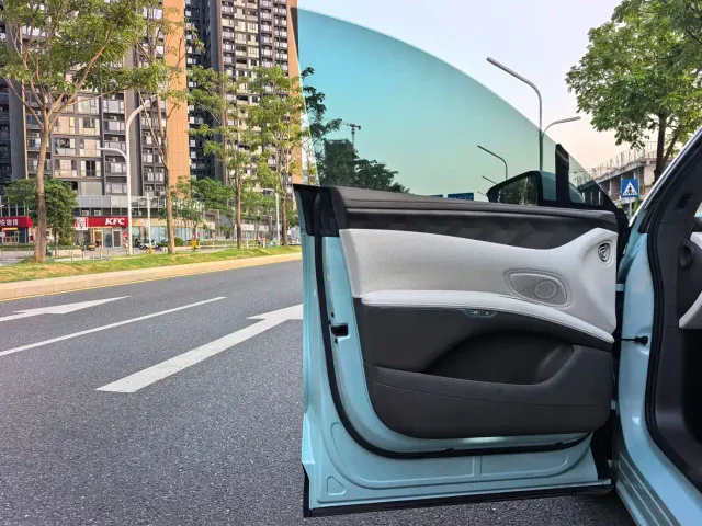 IM Motors LS7 — Фото автомобиля 16