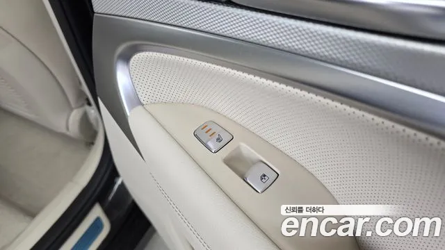 Genesis G70 Новый G70 Бензин 2.5T 4WD — Фото автомобиля 15