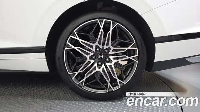 Hyundai Grandeur GN7 — Фото автомобиля 6