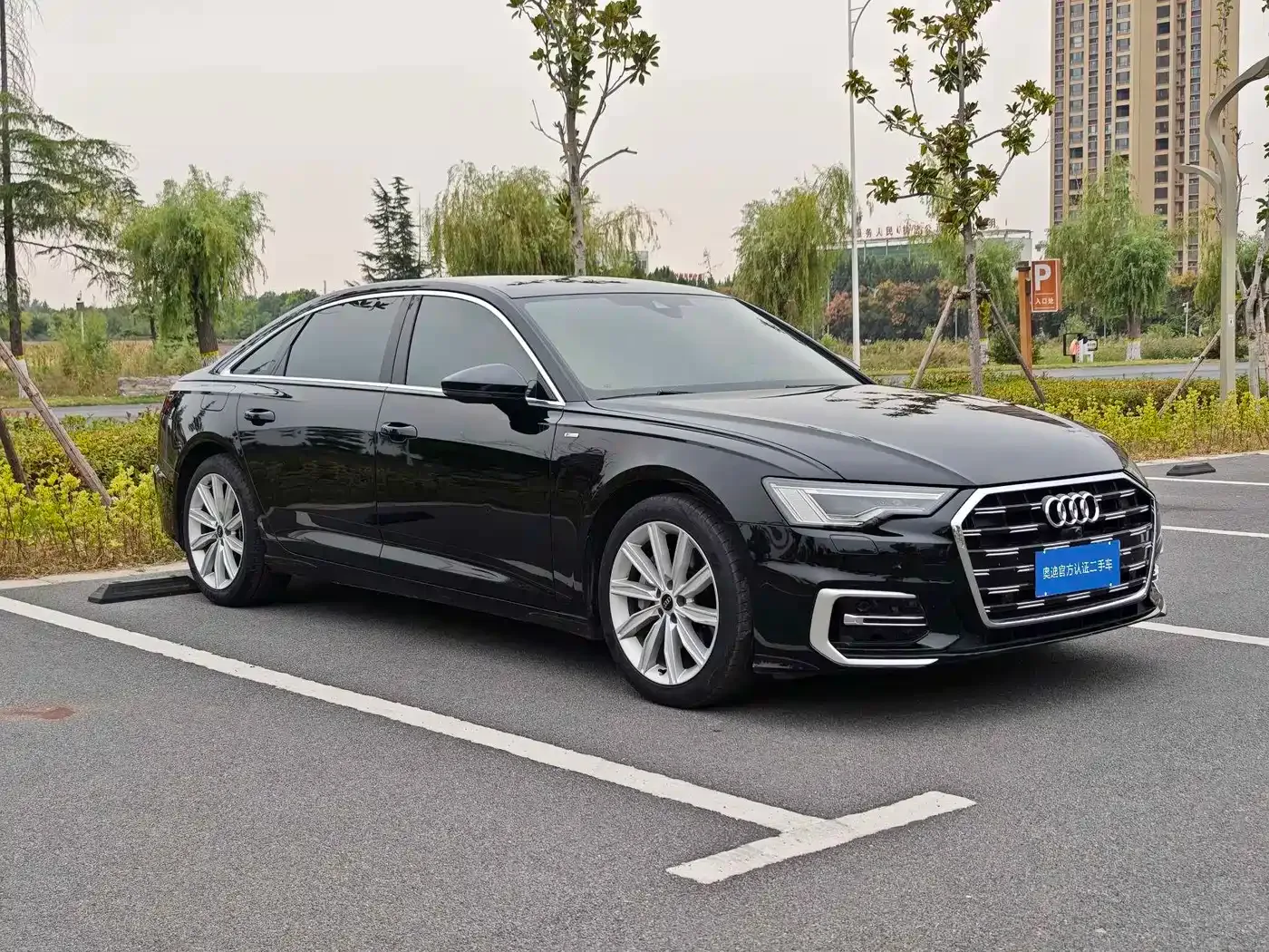 Audi Audi A6L 2023 45 TFSI Premium Selection Dynamic — Фото автомобиля 3