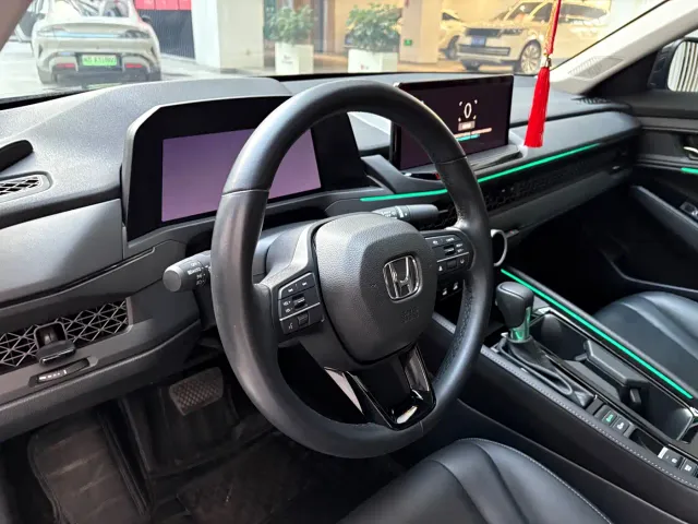 Honda Accord — Фото автомобиля 7