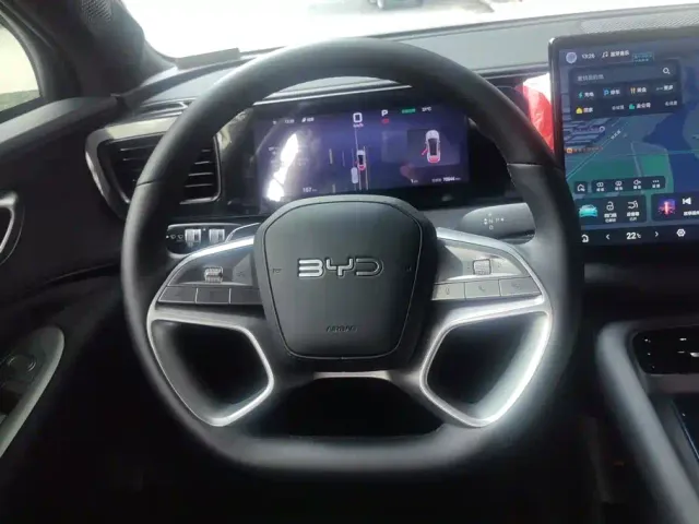 BYD Sealion 06 — Фото автомобиля 15