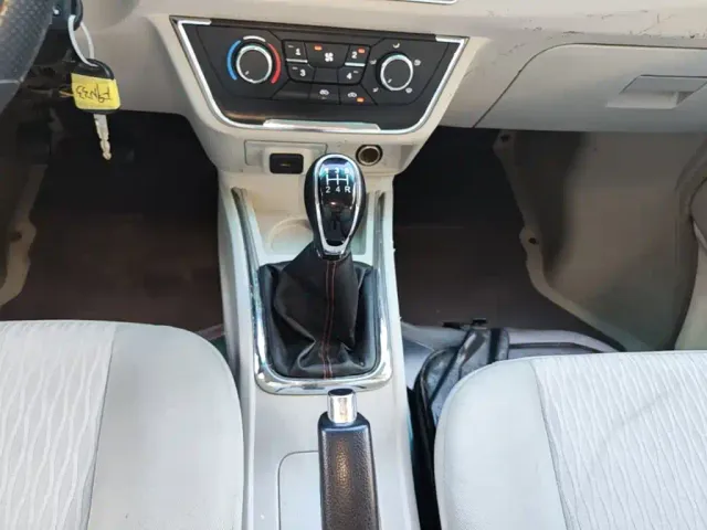 Jinbei New Hiace S — Фото автомобиля 13