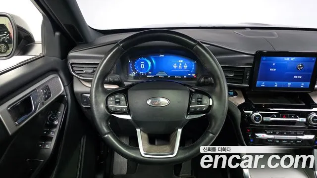 Ford Explorer Explorer 6 поколение 3.0 Platinum 4WD — Фото автомобиля 12