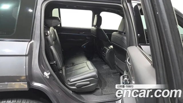 Jeep Cherokee Grand Cherokee(WL) L 3.6 Overland — Фото автомобиля 10