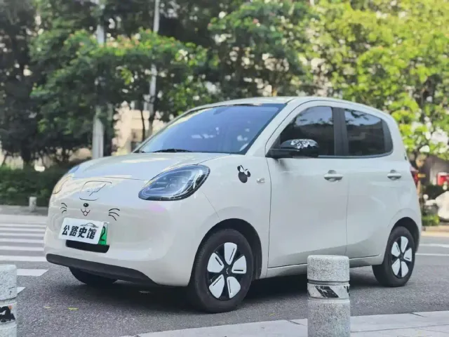 Фотография автомобиля — Wuling Hongguang Mini EV
