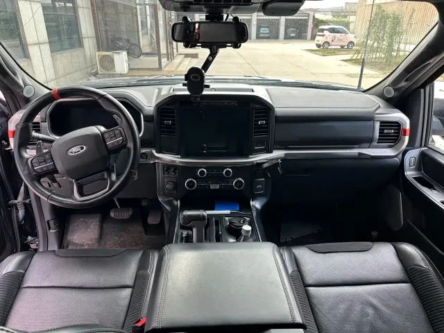 Ford F-150 Raptor — Фото автомобиля 5