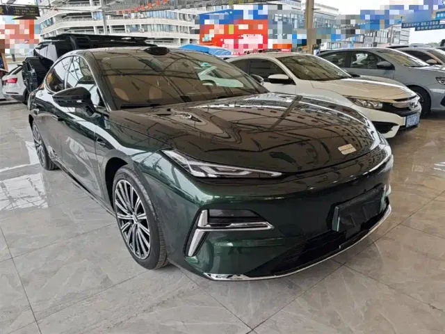 Geely Galaxy Xingyao 8 — Фото автомобиля 3