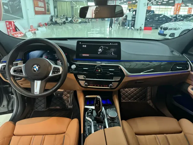 BMW 6 Series Gran Turismo — Фото автомобиля 6