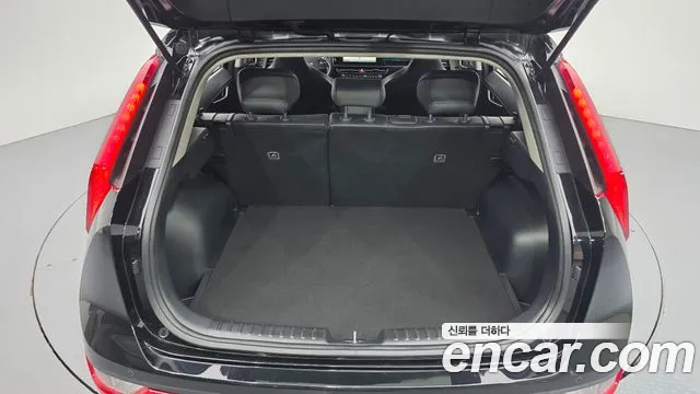 Kia Niro The All New — Фото автомобиля 20