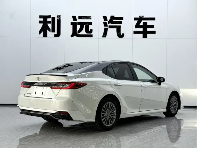 Toyota Camry — Фото автомобиля 15