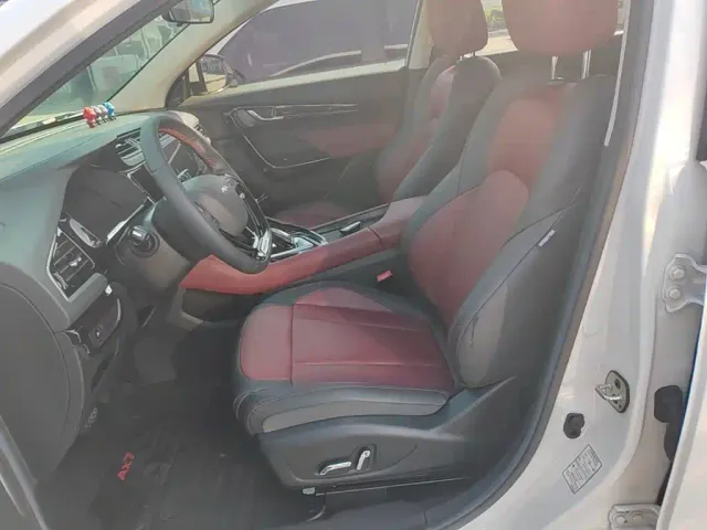 Dongfeng Fengshen AX7 — Фото автомобиля 14