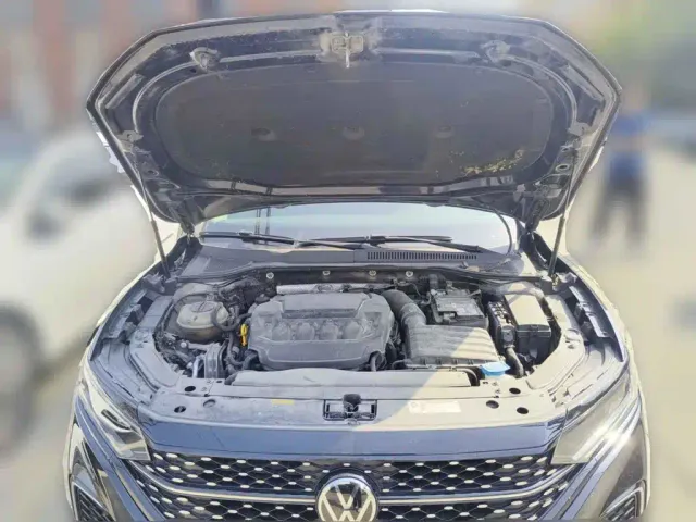 Volkswagen Passat — Фото автомобиля 3