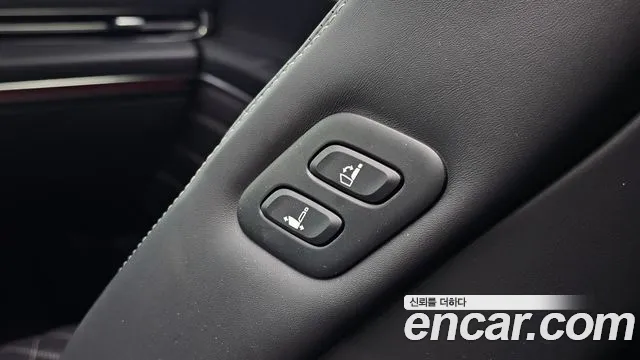 Genesis GV80 — Фото автомобиля 26