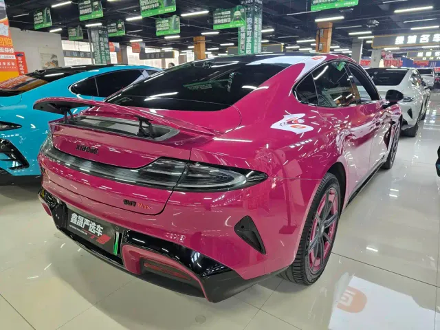 Xiaomi SU7 — Фото автомобиля 10