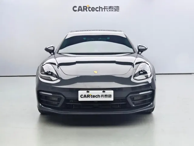 Porsche Panamera — Фото автомобиля 2