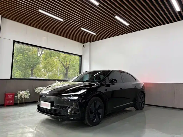 Фотография автомобиля — Onvo L60