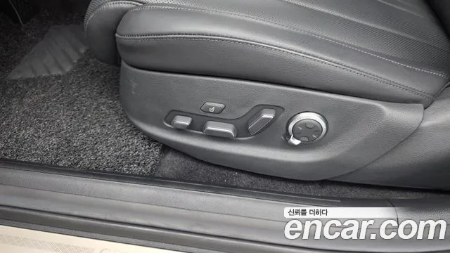 Genesis G80 Electrified G80 (RG3) — Фото автомобиля 23