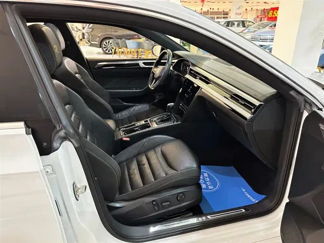 Volkswagen CC — Фото автомобиля 29