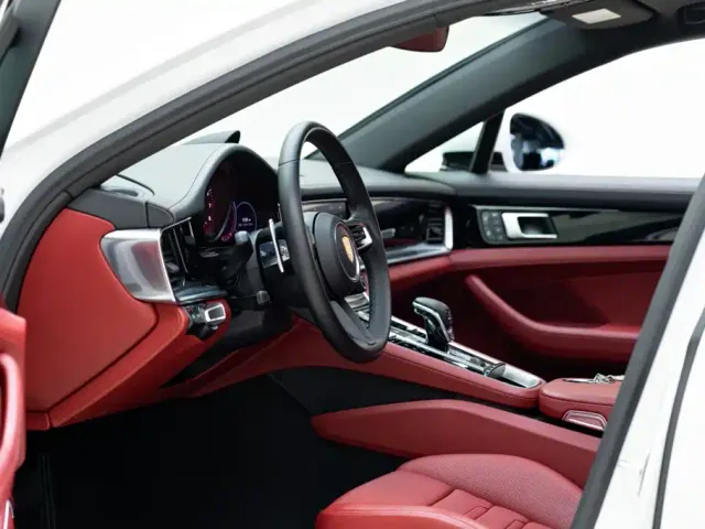 Porsche Panamera — Фото автомобиля 9