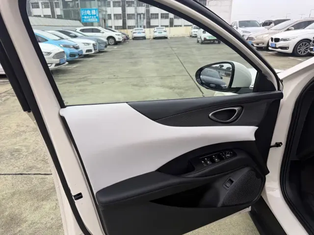 BYD Seal 06 — Фото автомобиля 15