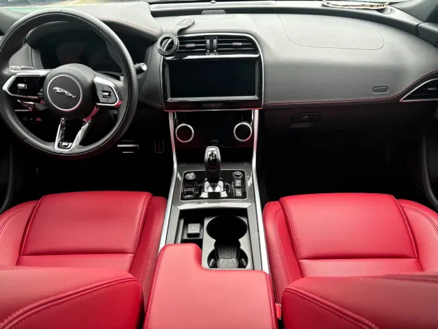 Jaguar Jaguar XEL 2024 Model 2.0T 250PS R-DYNAMIC S Gloss Black Sport Edition — Фото автомобиля 12