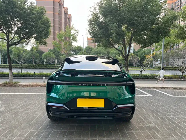 Lotus Eletre — Фото автомобиля 17