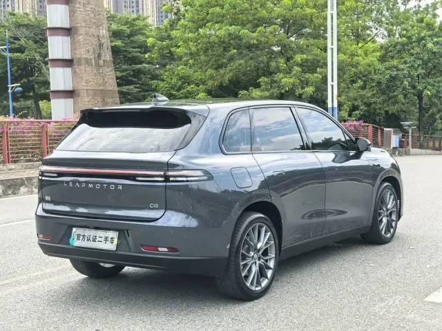 Leapmotor C10 — Фото автомобиля 18