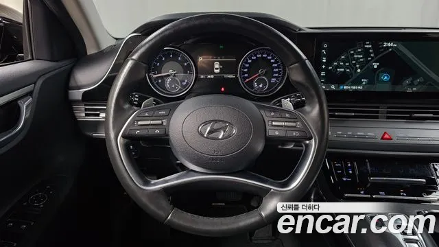 Hyundai Grandeur New — Фото автомобиля 19
