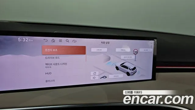 Genesis GV70 — Фото автомобиля 18