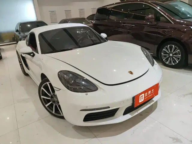 Porsche 718 — Фото автомобиля 3