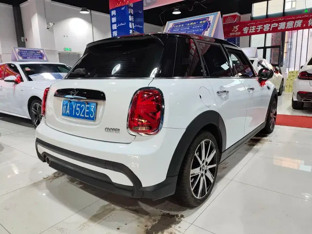 MINI Hatch — Фото автомобиля 9