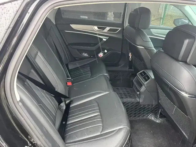 Audi Audi A6L 2024 40 TFSI Luxury Elegance — Фото автомобиля 9