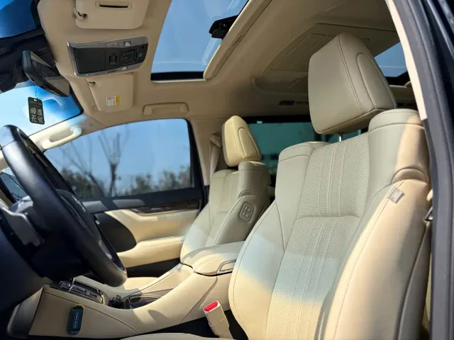 Toyota Alphard — Фото автомобиля 6