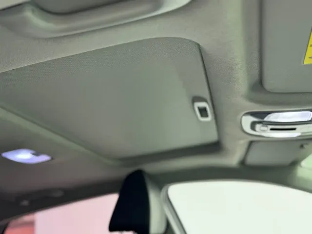 Hyundai Elantra — Фото автомобиля 15
