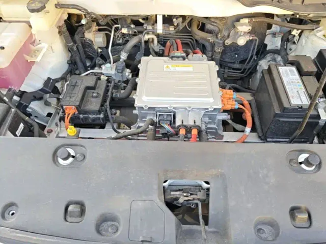 BYD Yuan Pro — Фото автомобиля 19