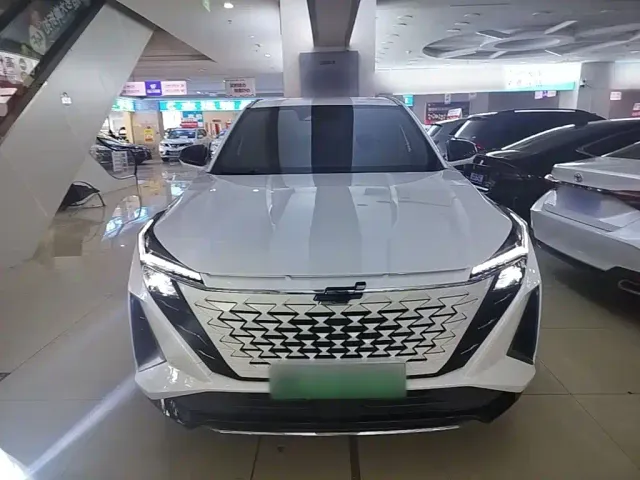 Changan Oshan Z6 EV — Фото автомобиля 2