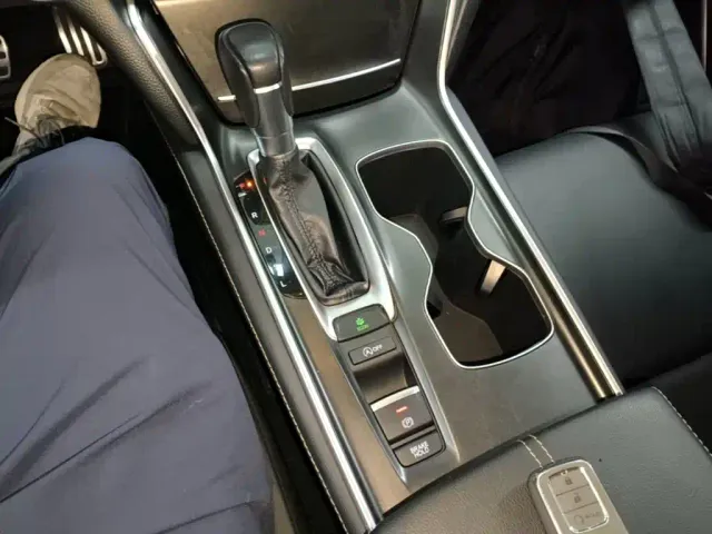 Honda Accord — Фото автомобиля 13