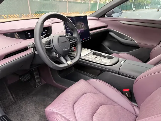 Xiaomi SU7 — Фото автомобиля 4