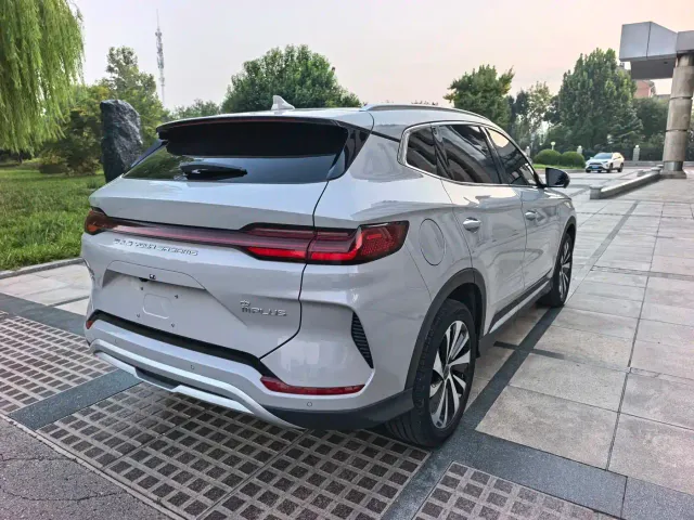 BYD Song PLUS — Фото автомобиля 6