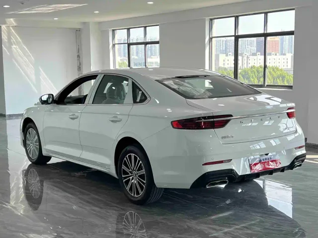 Geely Xingrui — Фото автомобиля 12