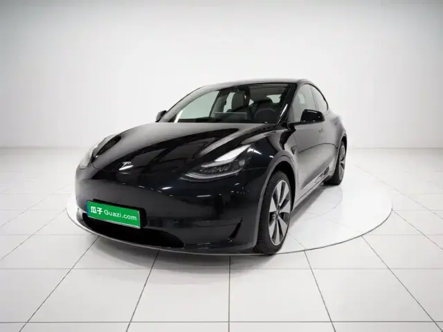 Фотография автомобиля — Tesla Model Y