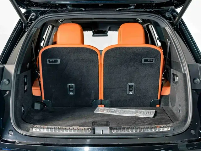 Li Auto L8 — Фото автомобиля 22