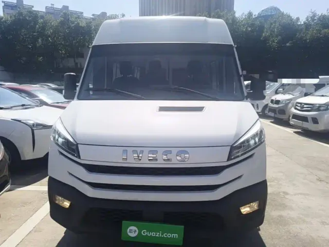 Iveco Daily — Фото автомобиля 2