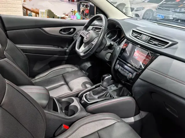 Nissan Qashqai — Фото автомобиля 14
