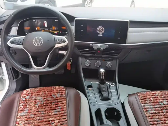 Volkswagen Bora 2023 1.5L Auto Free Ride Limited Edition — Фото автомобиля 5